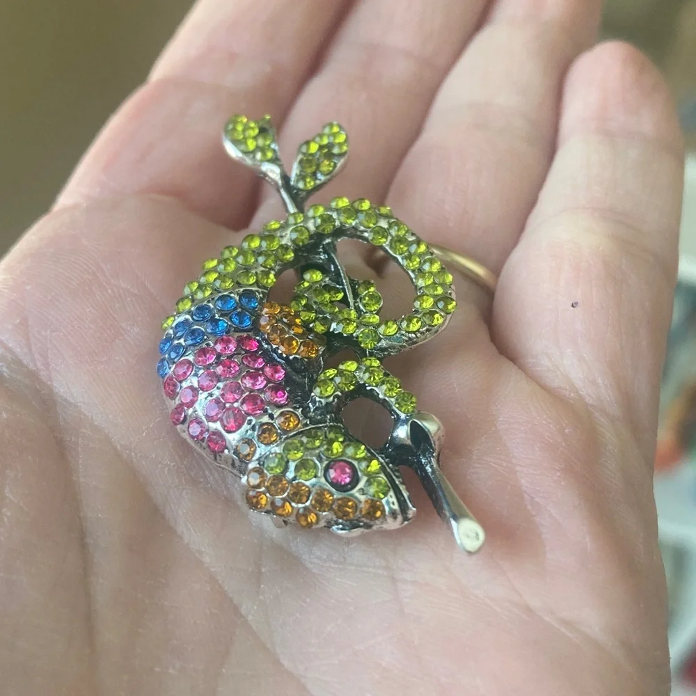 Vibrant Rhinestone Chameleon Brooch - Picture 2 of 8